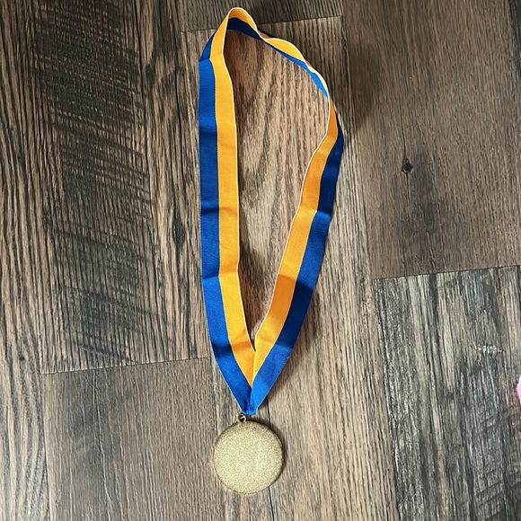 Phi Theta Kappa Advisor Medallion - Regalia - Picture 3 of 3